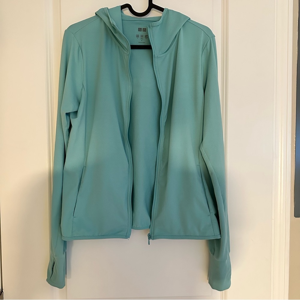 Uniqlo airism UV protection full zip hoodie